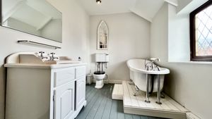 Photo 19- click for photo gallery